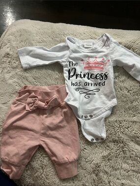 Preemie clothes